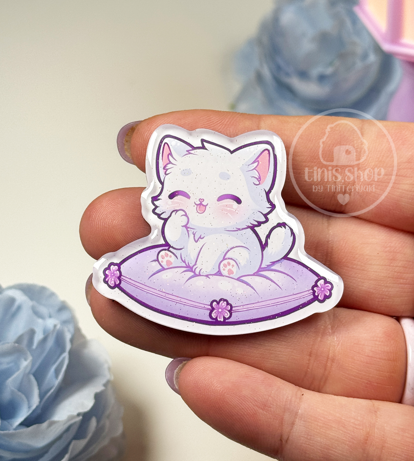Katze auf Kissen - Magnet