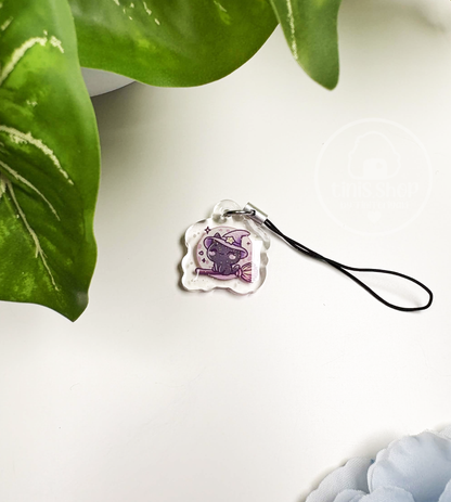 Katze auf Besen - Phone Charm Schwarz