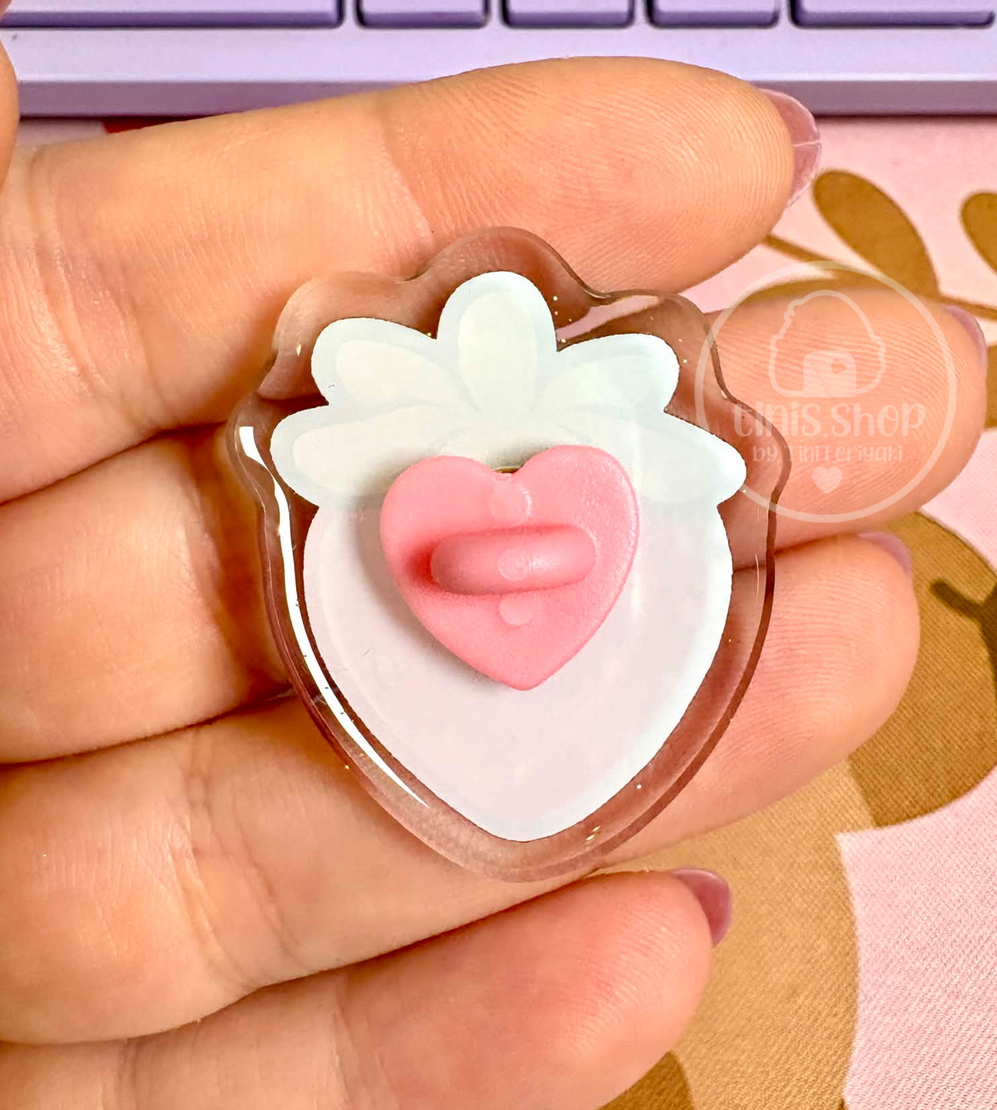 Erdbeere - Acrylic Pin