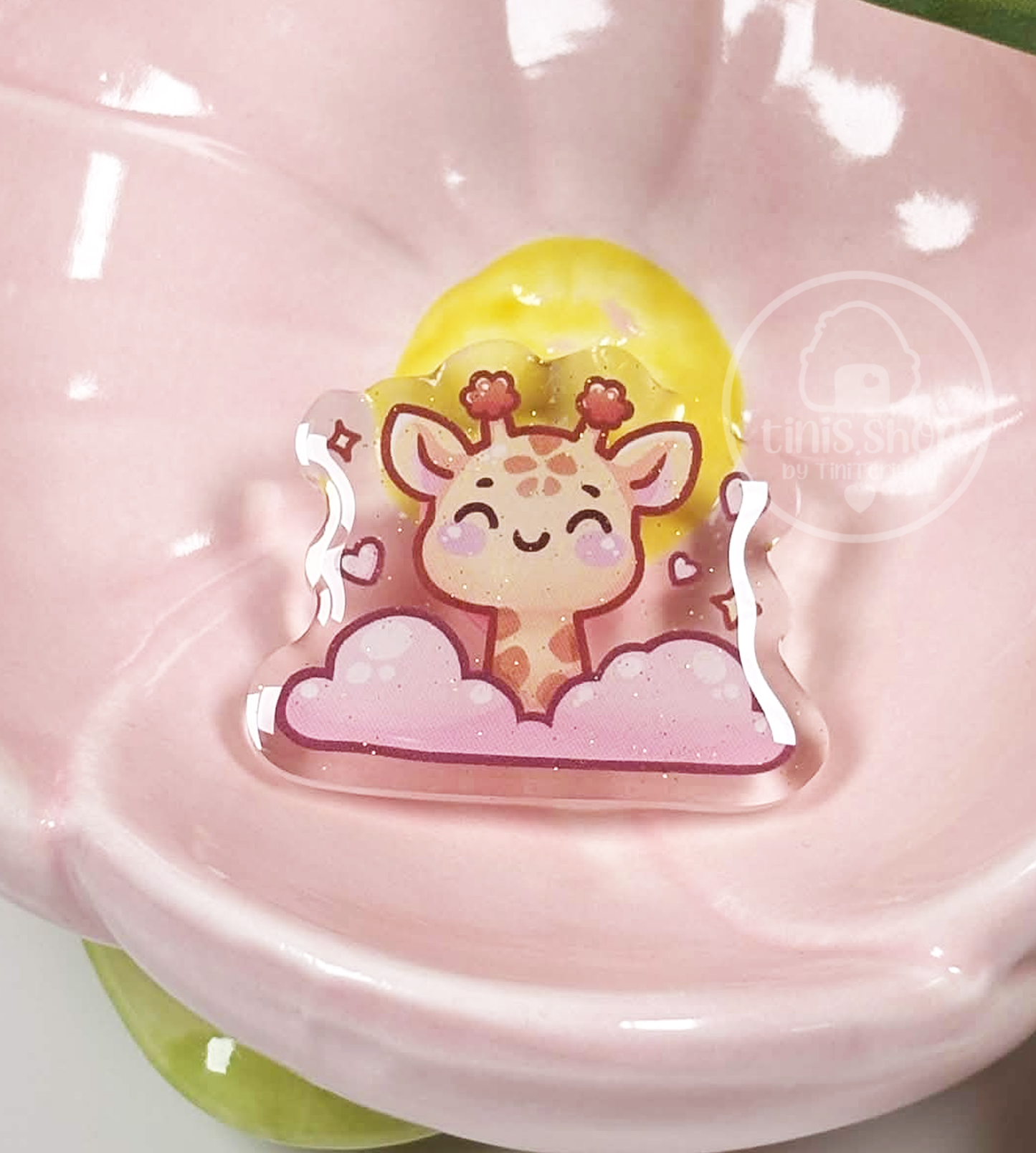 Giraffe - Acrylic Pin