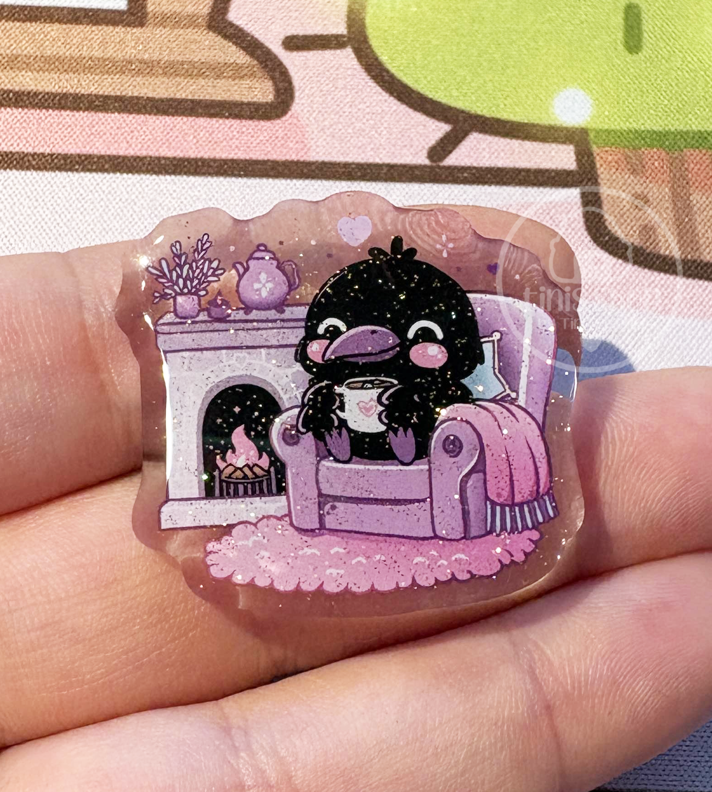 Rabe Rudi im Sessel - Acrylic Pin